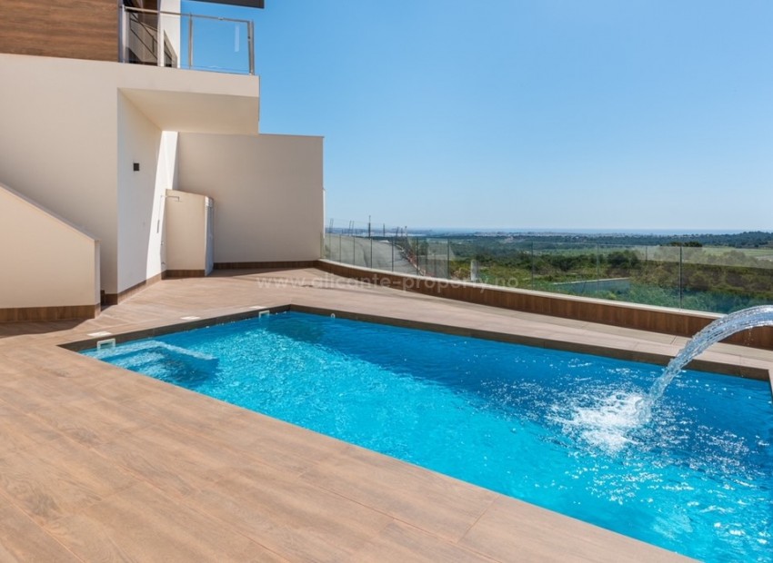 Luxury villa in San Miguel de Salinas, Orihuela with 3 bedrooms and 3 bathrooms, pool, terrace, surrounded by golf courses