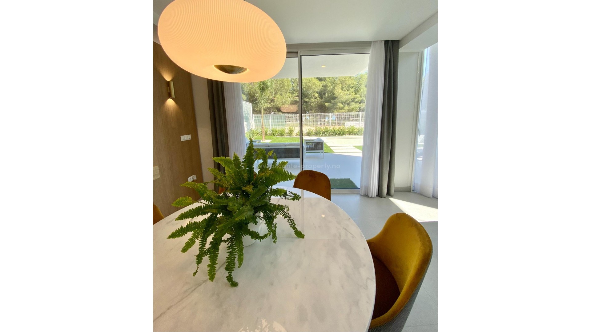 Minimalist design villas in Sierra Cortina in Finestrat, 3 bedrooms, 3 bathrooms, private pool and large terraces. Location near Benidorm, Costa Blanca