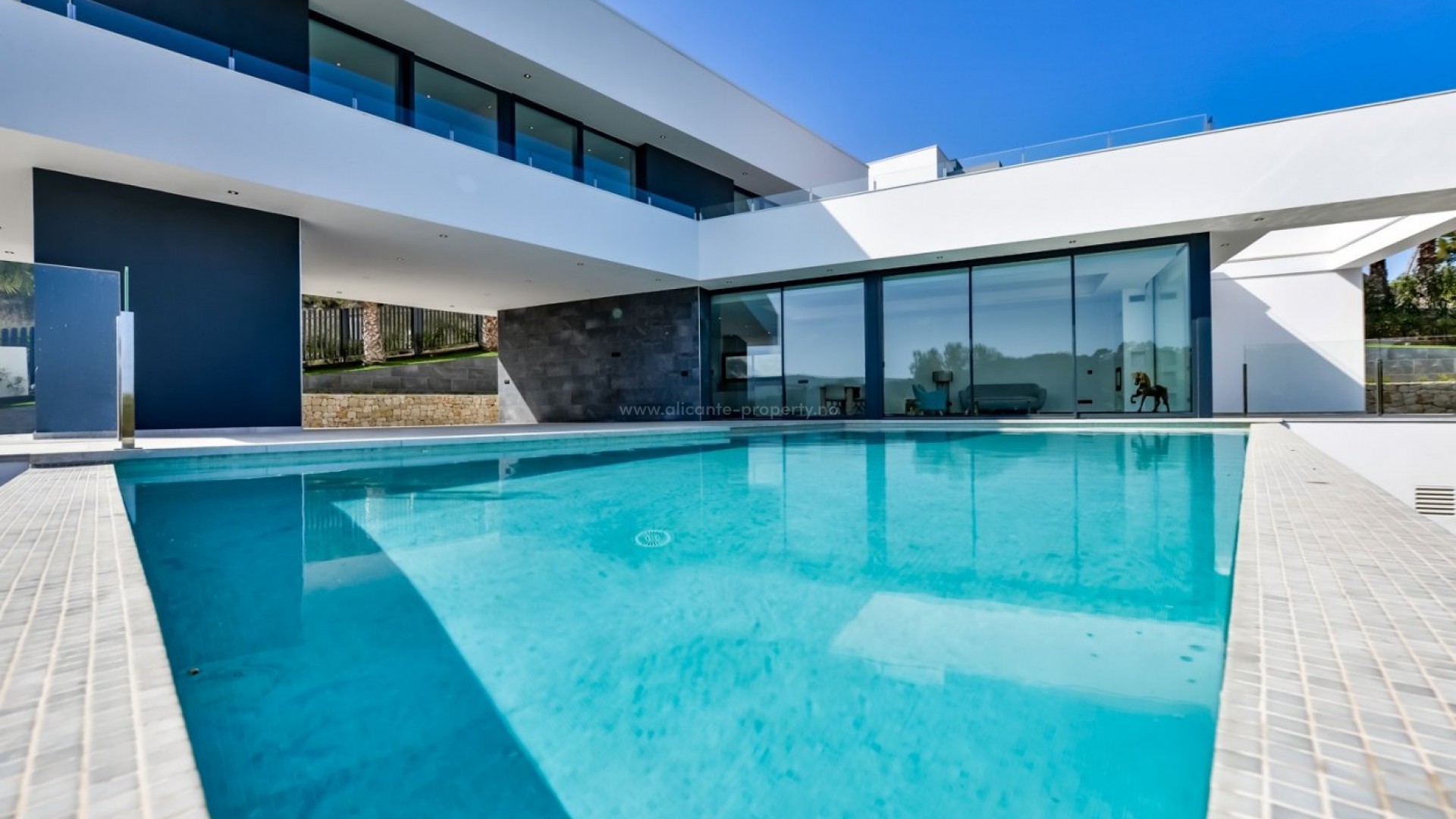 Modern luxury villa in Tosalet near Javea with sea view, 3 bedrooms, 3 bathrooms, swimming pool, large covered terrace with barbecue area