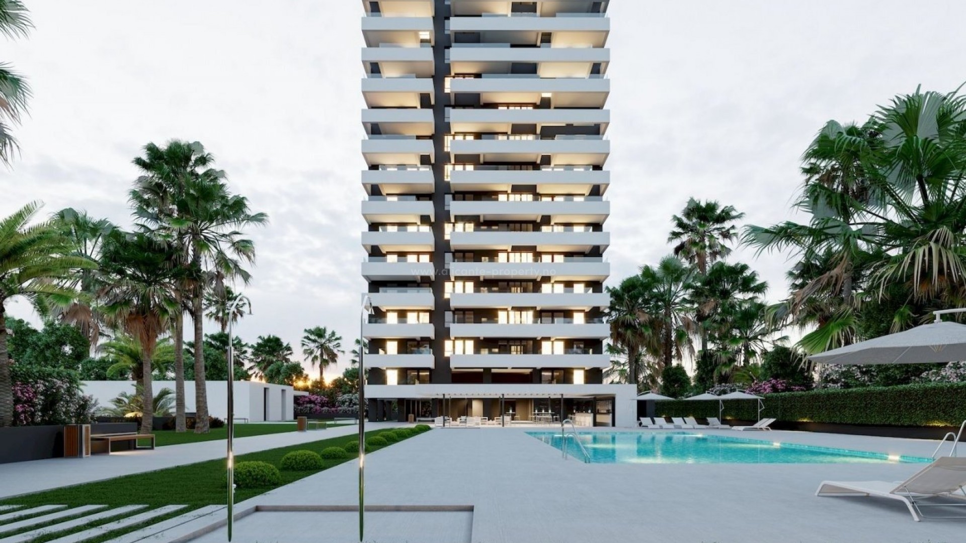 Modern penthouse/penthouse on the Arenal-Bol beach in Calpe, 2/3 bedrooms, large living room with direct access to the terrace and solarium on the roof.