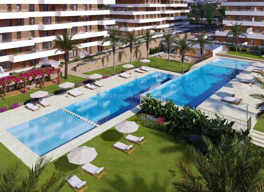 New apartments in Villajoyosa only 450 meters from the beach, 2/3 bedrooms, 2 bathrooms, swimming pool, gym, large terrace. 1 floor with private garden.