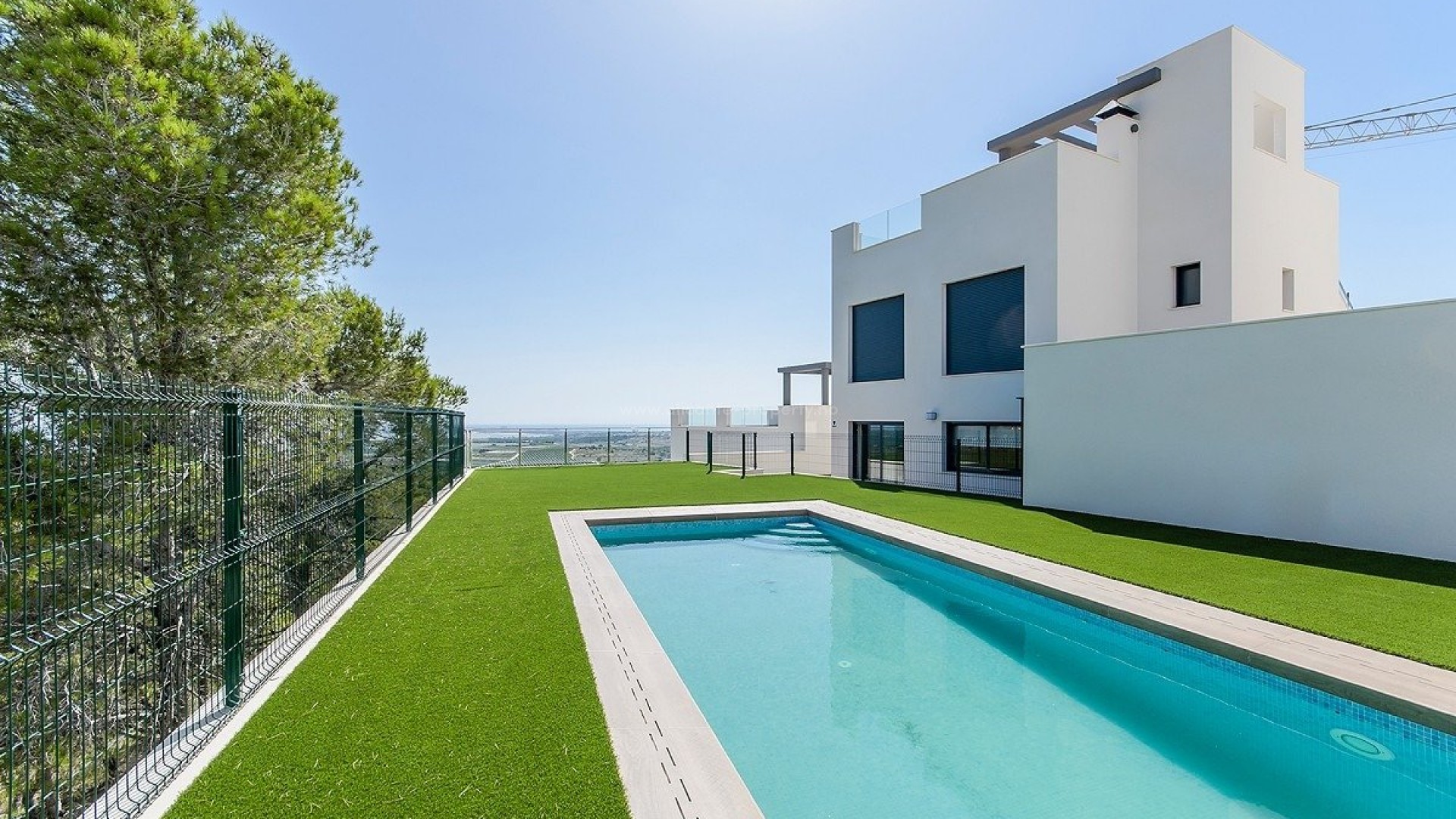 New build villa/bungalows in San Miguel de Salinas, 2/3 bedrooms, 2 bathrooms, private solarium or garden, communal area with pool and garden