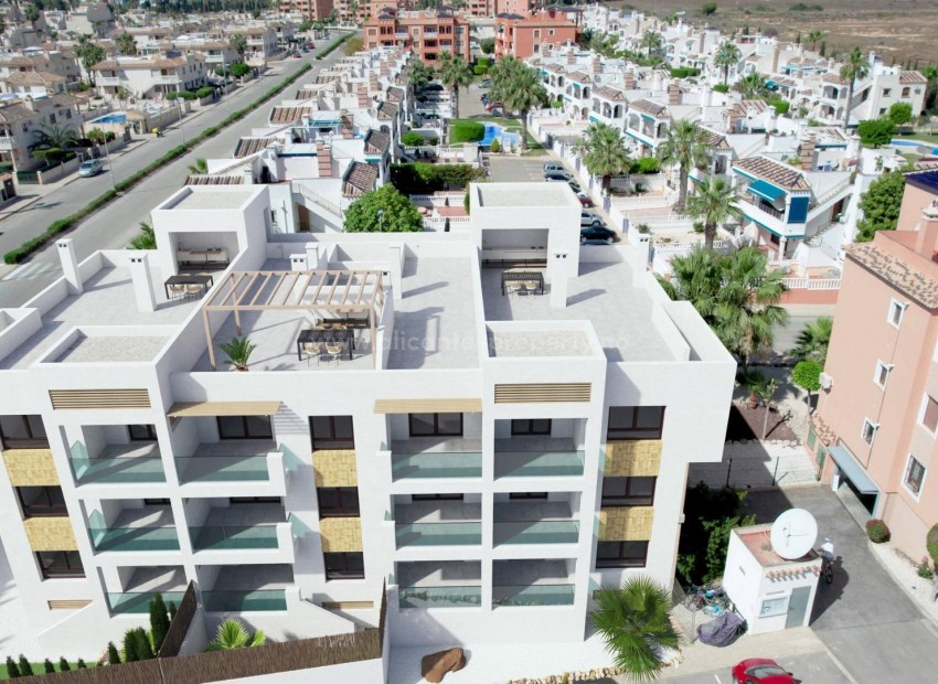 New built modern residential complex in Orihuela Costa, 2 bedrooms, 2 bathrooms, shared pool and garden. Some apartments with spacious sun terrace