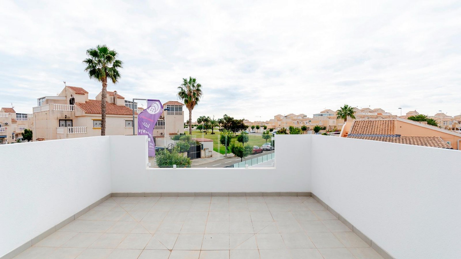 Newly built villas in Torreta, Torrevieja, 3 bedrooms, 2 bathrooms, open kitchen, garden with private pool, possibility of solarium, parking on the plot
