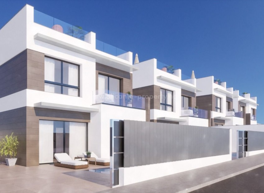 Nybygg av moderne villaer/hus i Benijofar, 3 soverom, 3 bad, nær strand i Guardamar og flere golfbane, privat hage med basseng, privat parkering