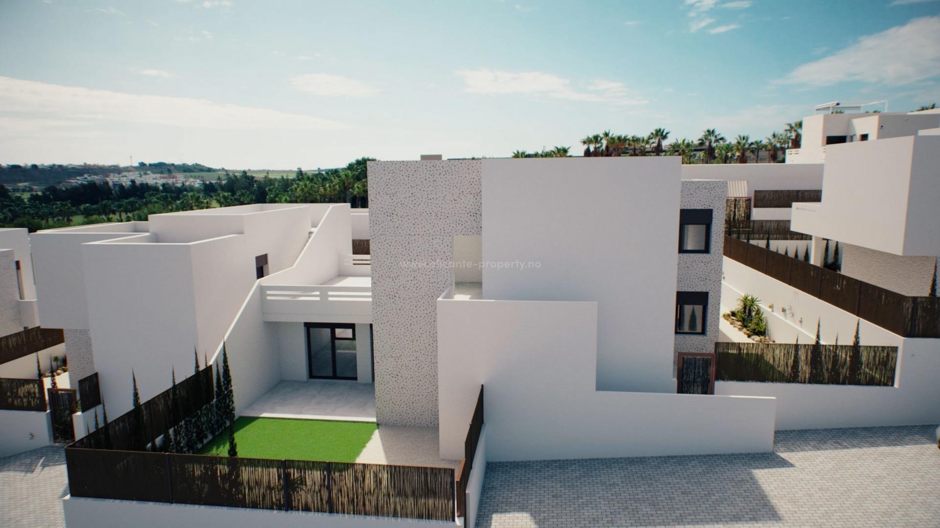 Nye bungalows/leiligheter i La Finca Golf, 3 soverom (et soverom med solarium) 2 bad, stue/spisestue med direkte utgang til romslige terrasser. Anlagt hage
