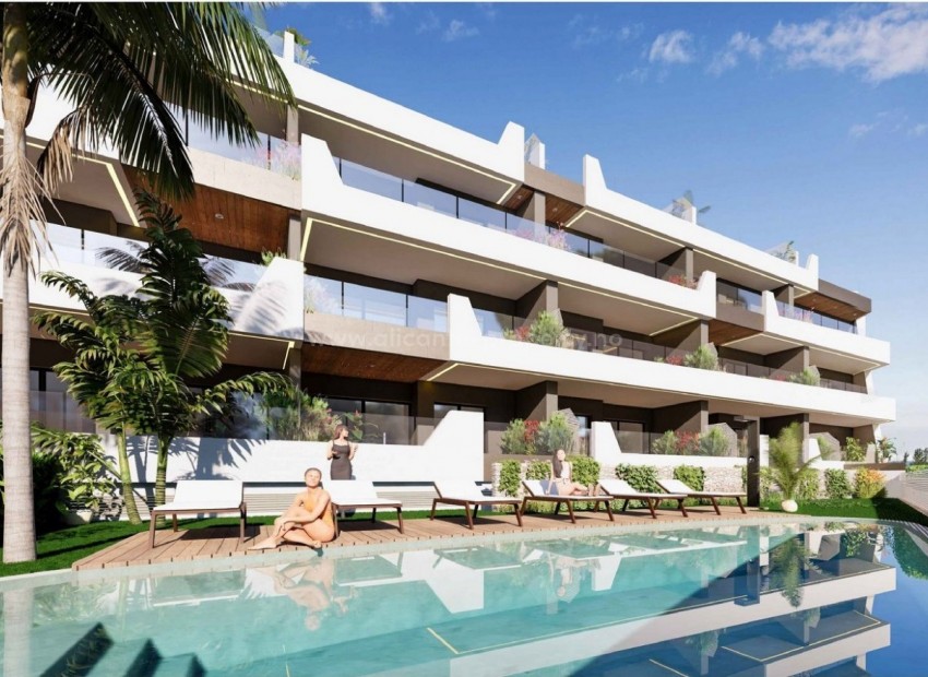 Nye leiligheter i Benijofar, Alicante, 2/3 soverom og 2 bad, grøntområde m/svømmebasseng. Flere golfbaner i nærheten. 10 min til strender