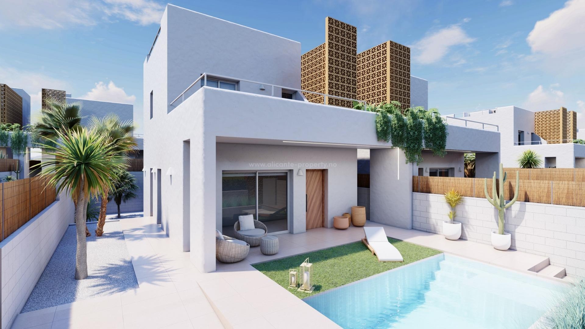 Nye villaer/hus i Pilar de la Horadada, 3 soverom, 3 bad, stor anlagt hage med privat svømmebasseng og parkeringsplass.