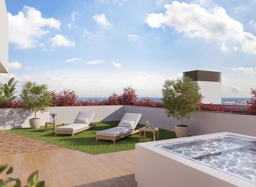 Penthouse-leiligheter i Alicante by, 2, 3 og 4 soverom, panoramautsikt, 10 min gange til sentrum. Spektakulære fellesarealer med basseng, treningsstudio mm