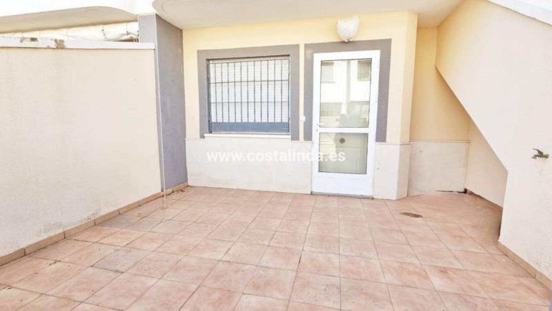 Planta baja en Los Alcazares