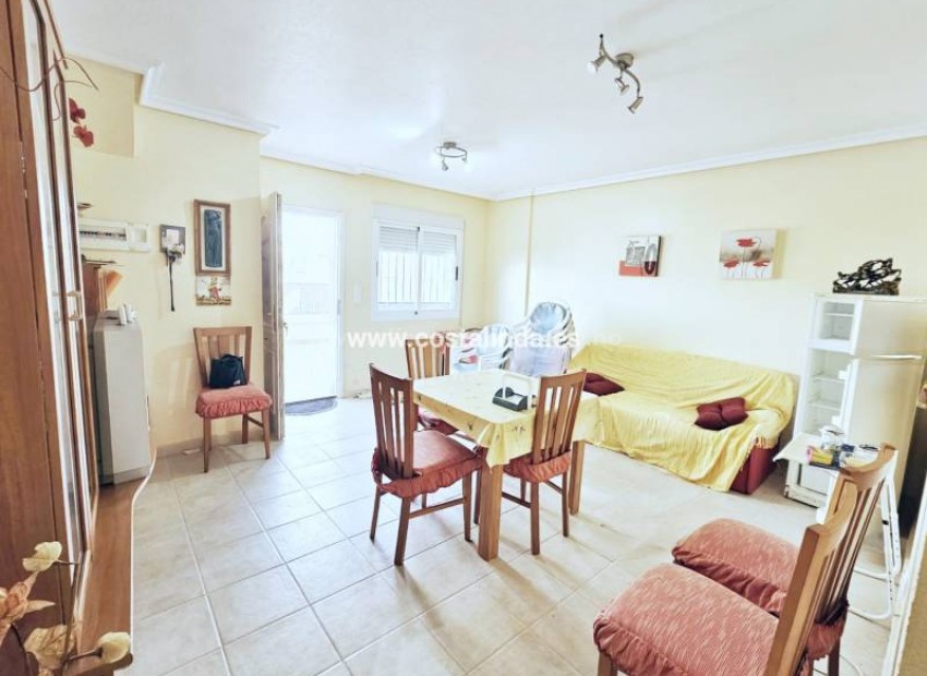 Planta baja en Los Alcazares