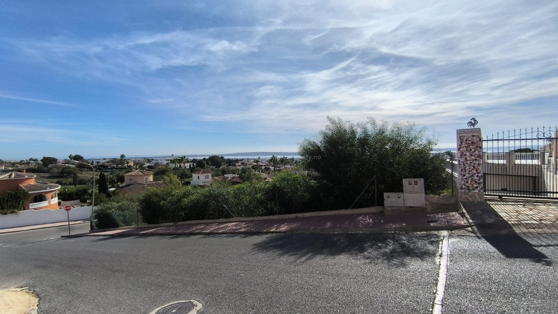 Plot / Land in Center