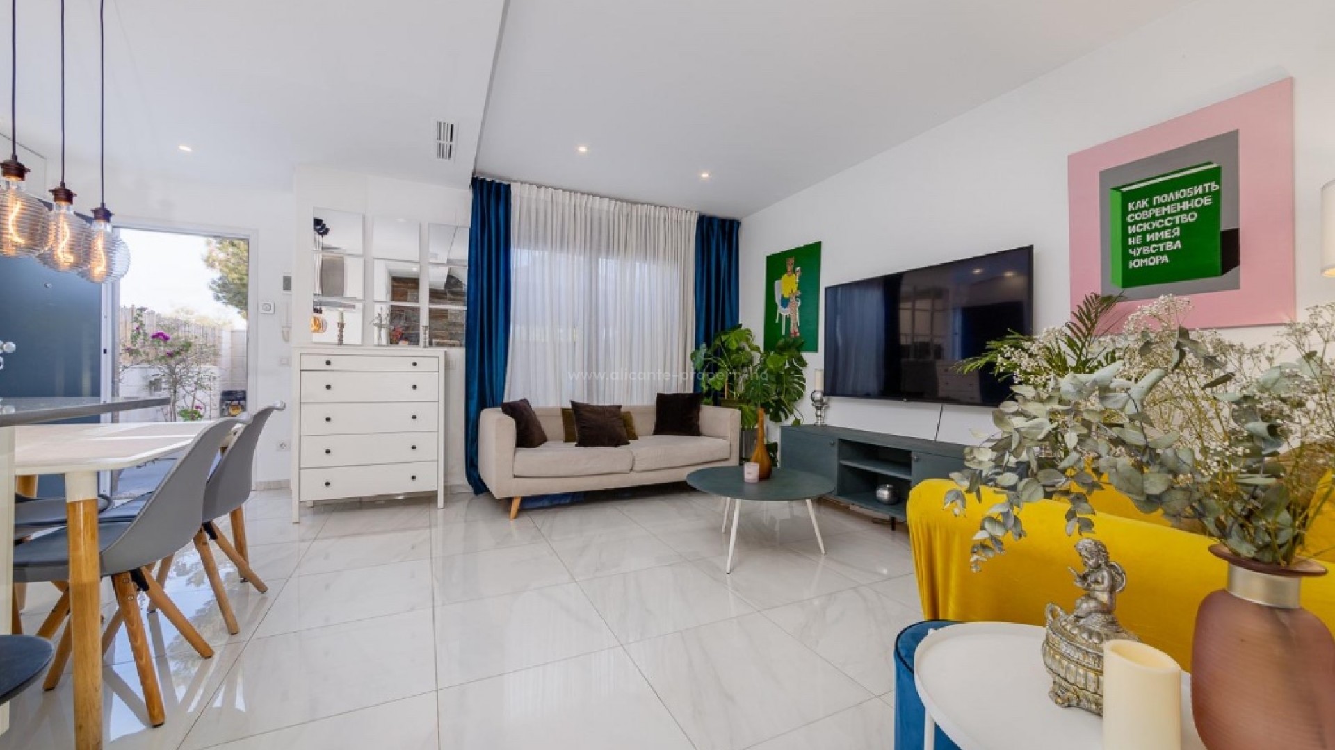 Semi - Detached Villa in Villamartín