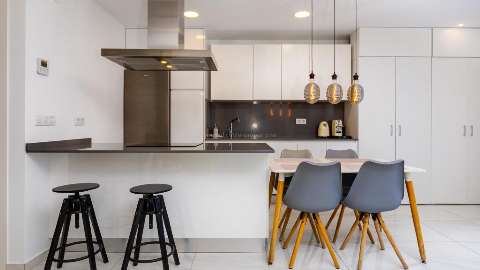 Semi - Detached Villa in Villamartín