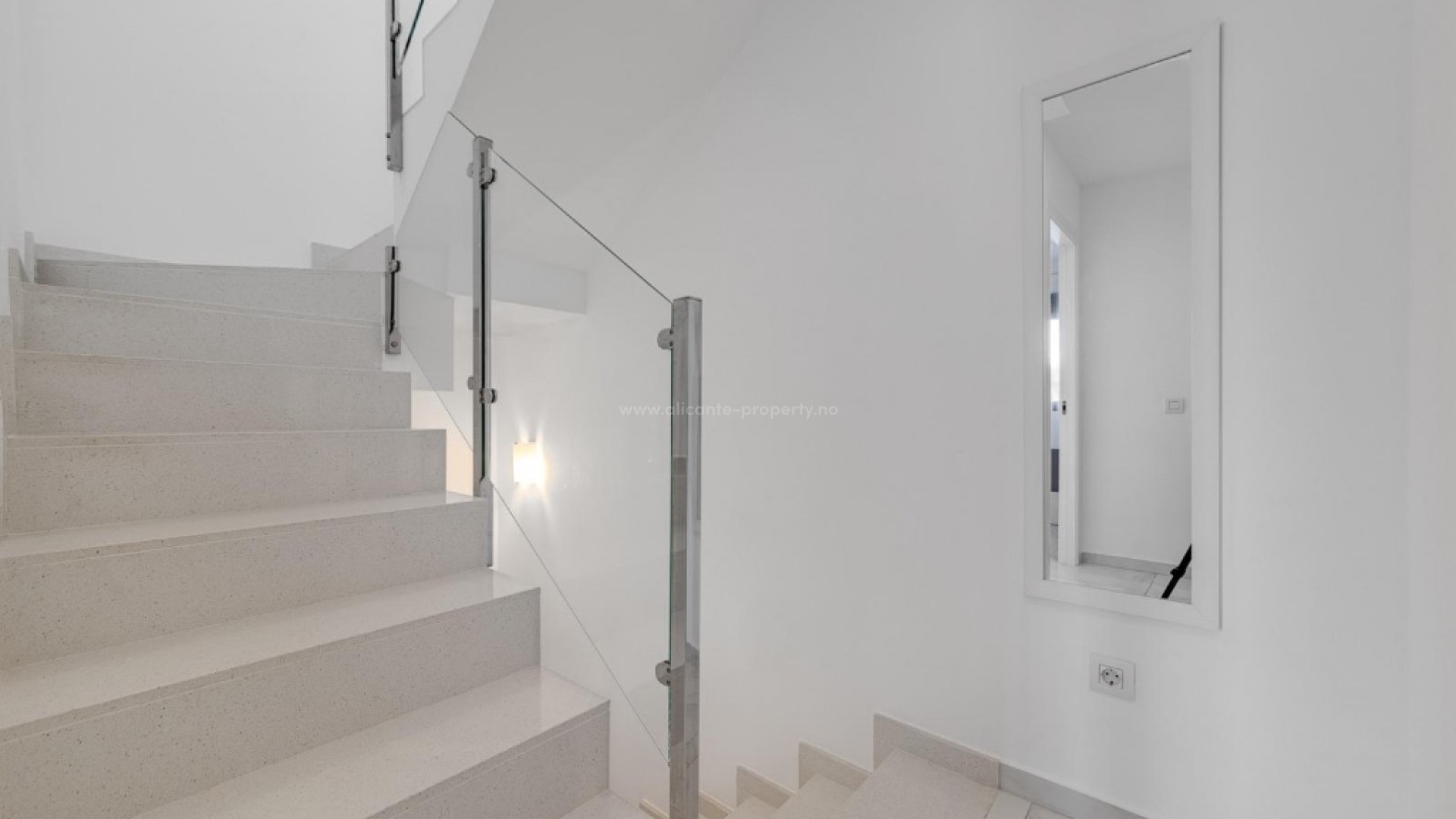 Semi - Detached Villa in Villamartín