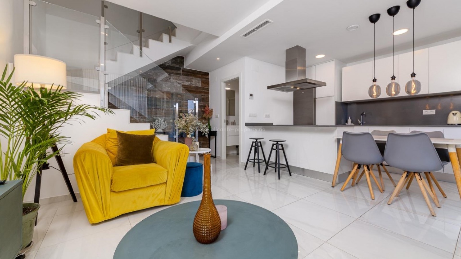 Semi - Detached Villa in Villamartín