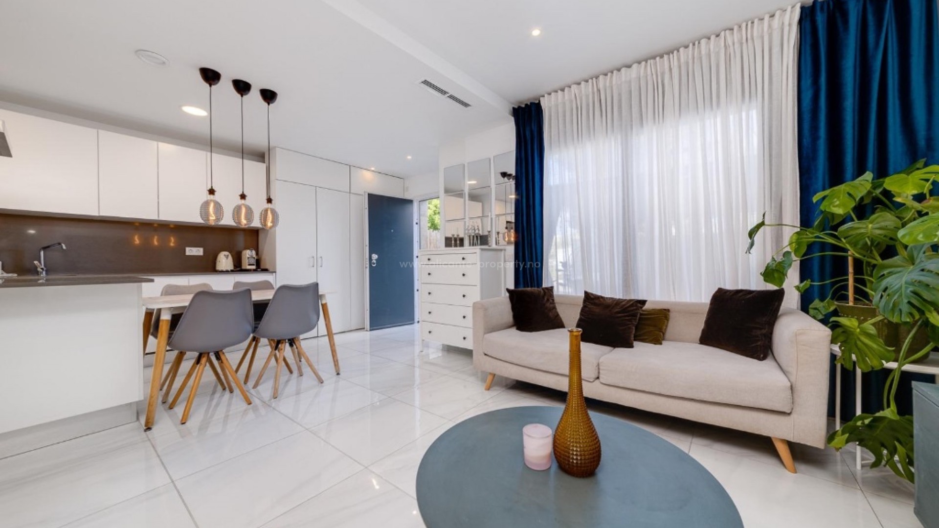 Semi - Detached Villa in Villamartín