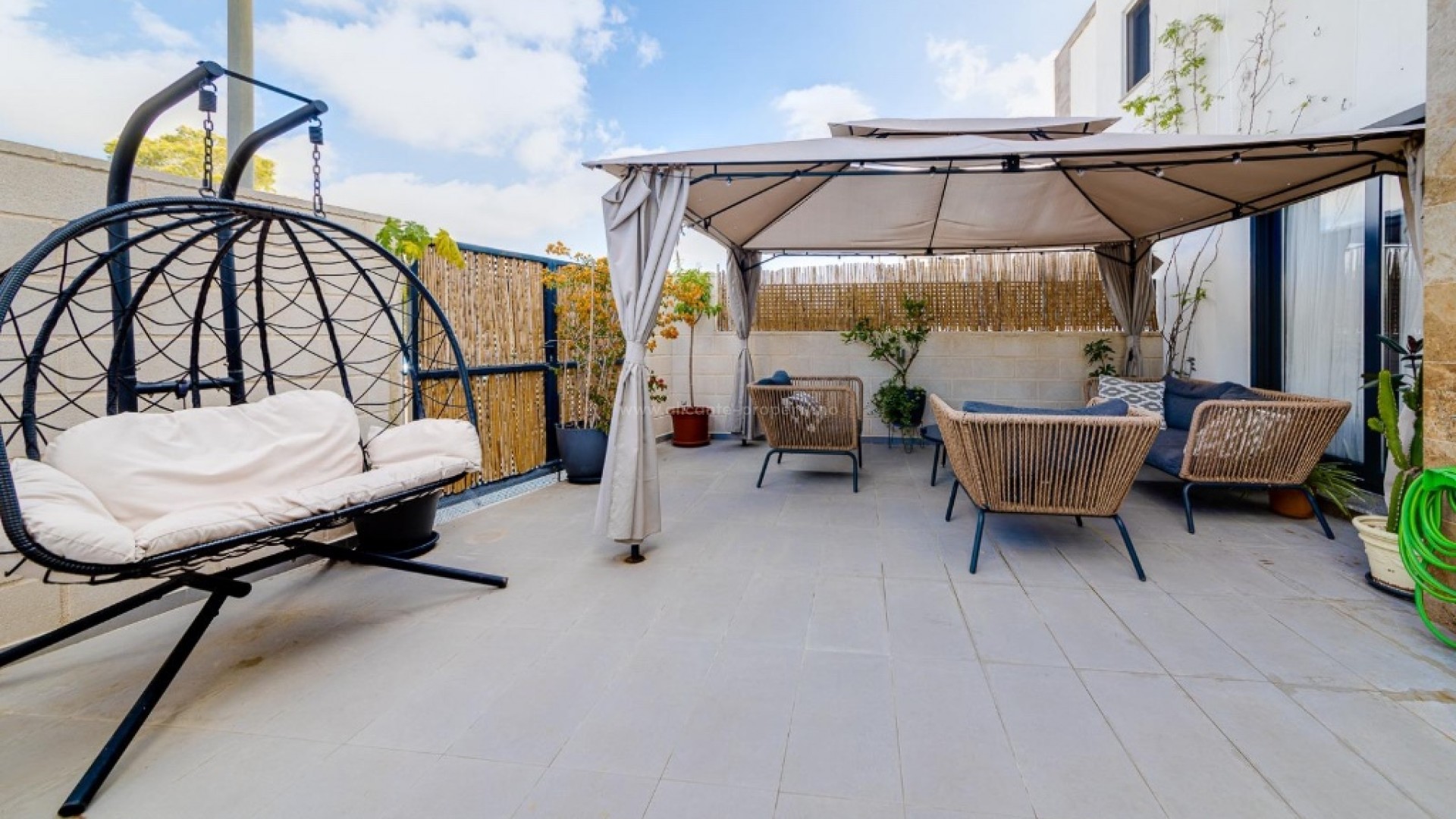 Semi - Detached Villa in Villamartín