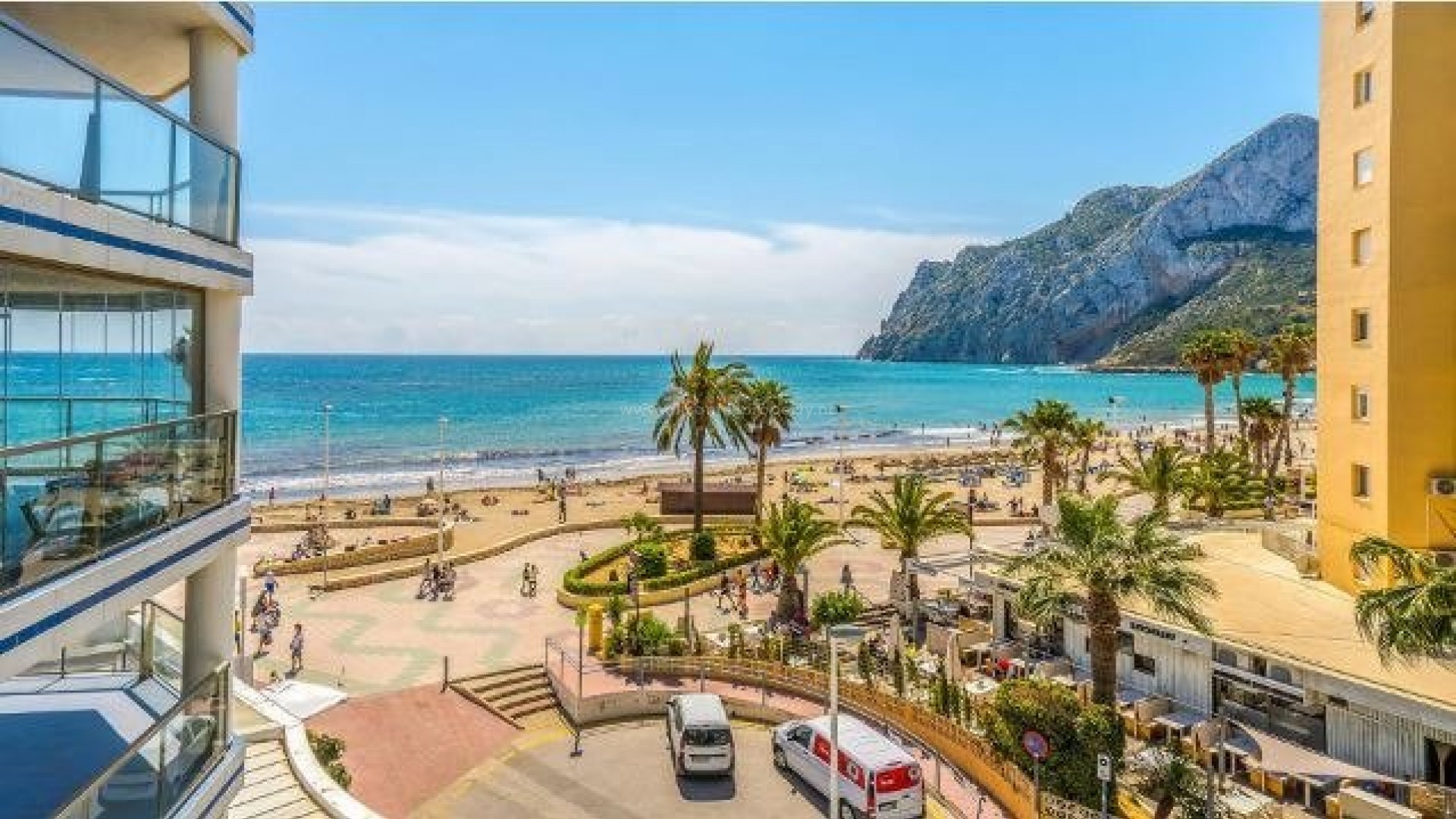 Smaller and larger beautiful apartment in Calpe with magnificent sea views, first line of La Fossa beach, 1/2/3 bedrooms, 2 bathrooms, terraces, shared pool