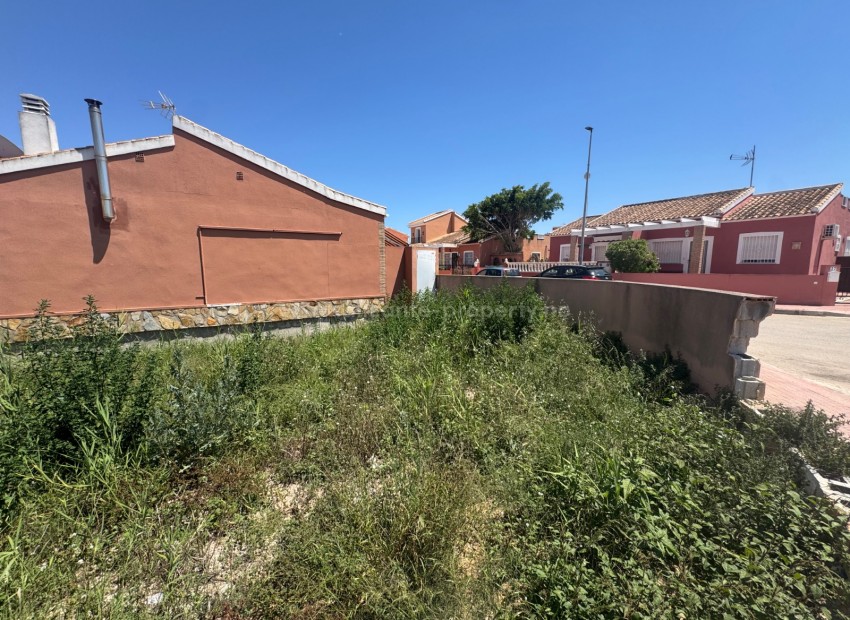 Tierra en Daya Nueva