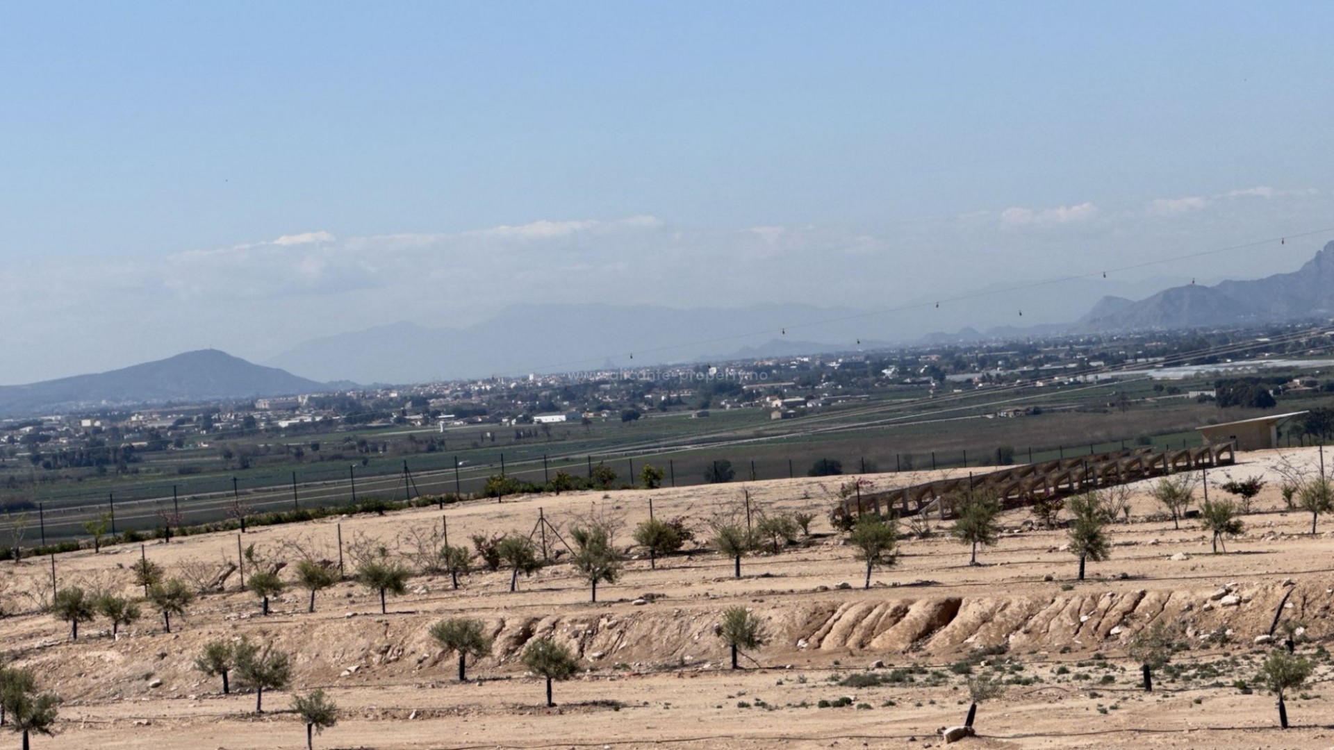 Tierra en La Marina