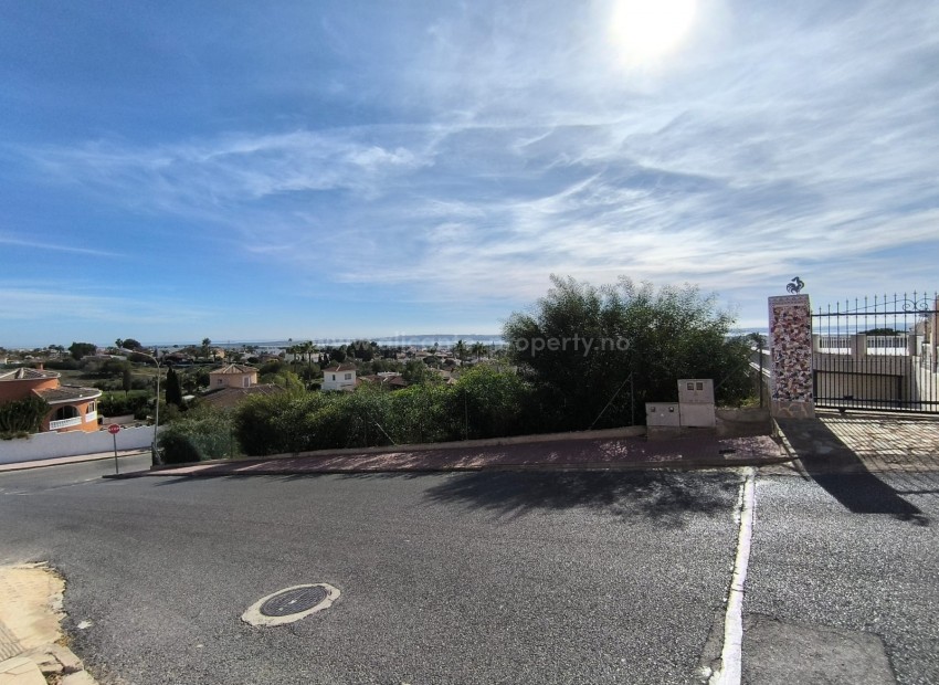 Tomt / Land i Center