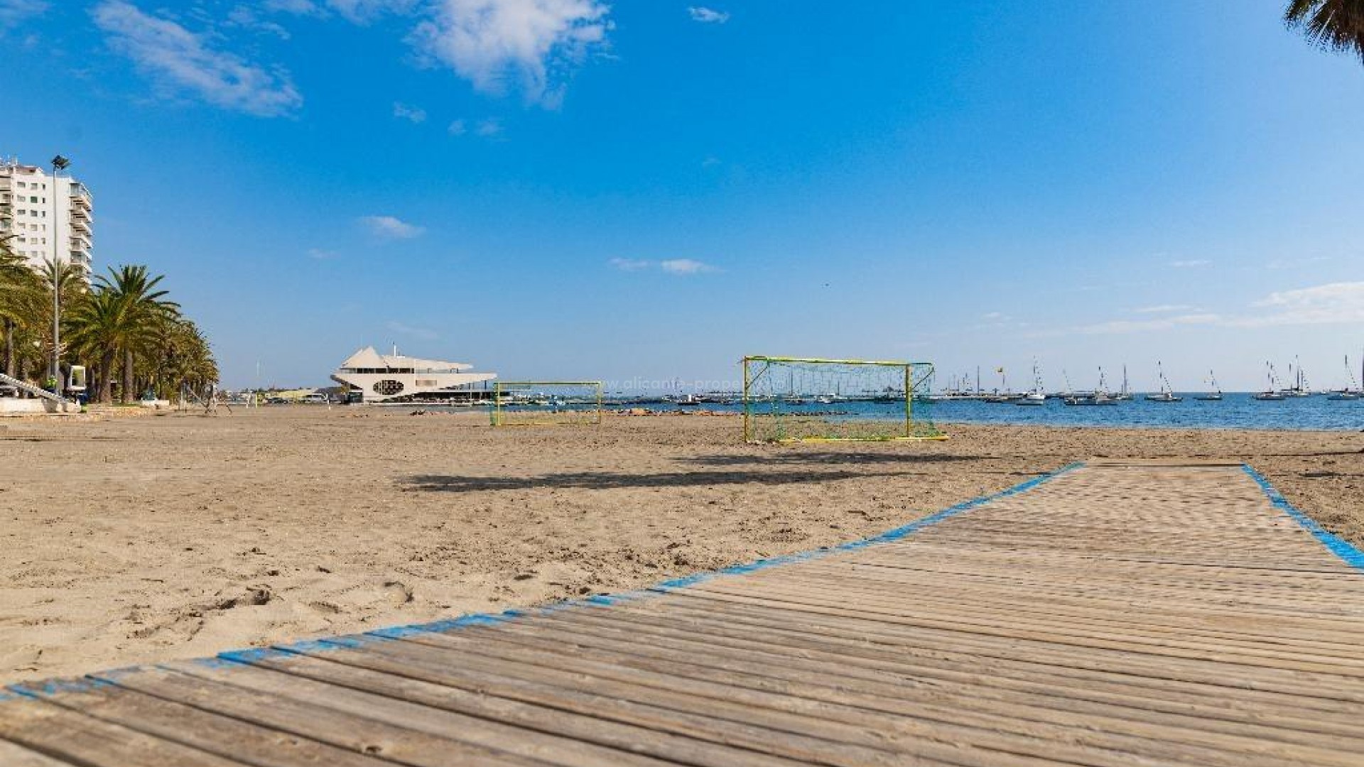 Town House in Santiago de la Ribera