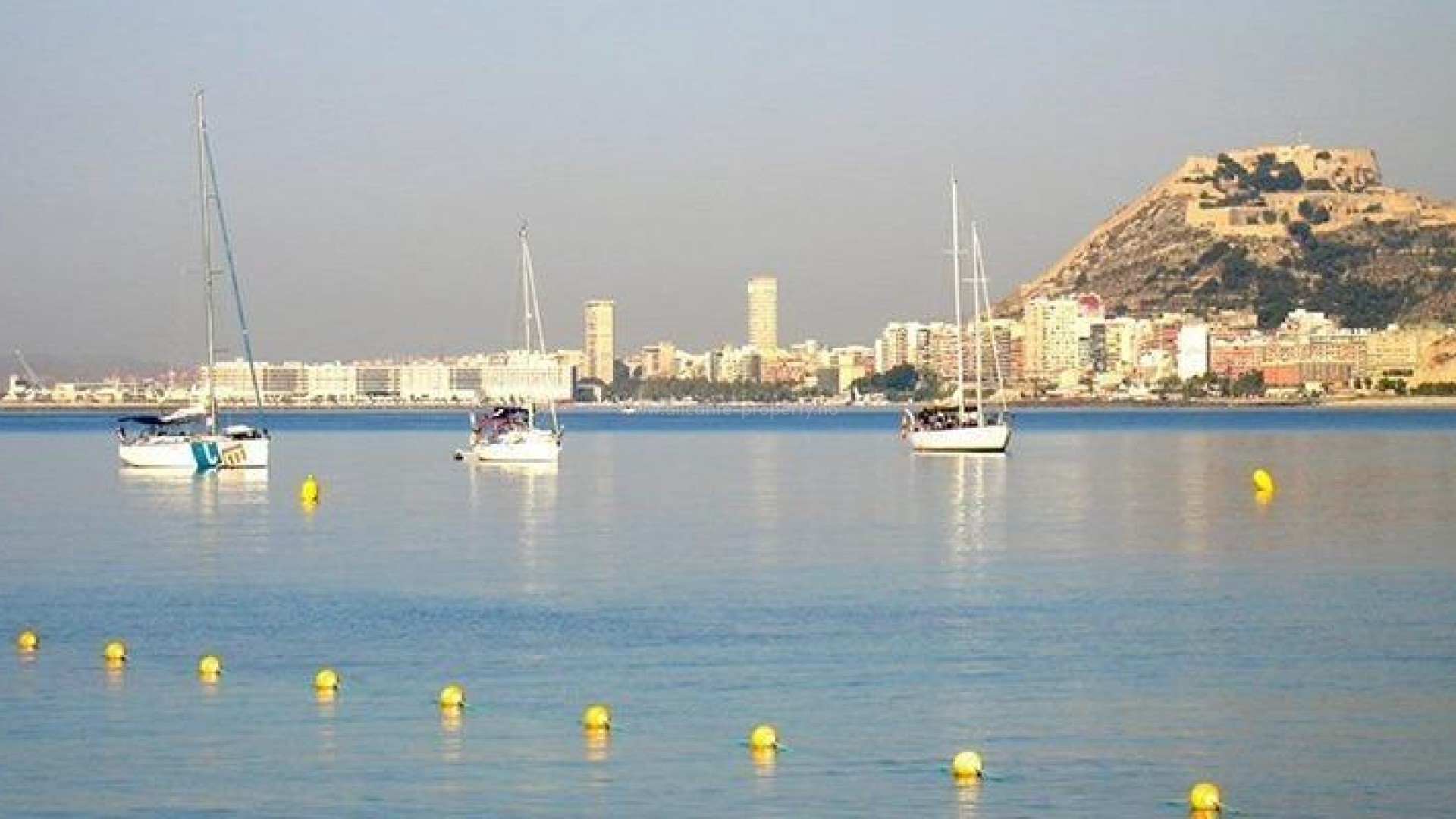 Town House in Zona De La Playa