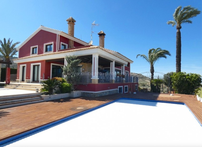 Villa en Algorfa Centro