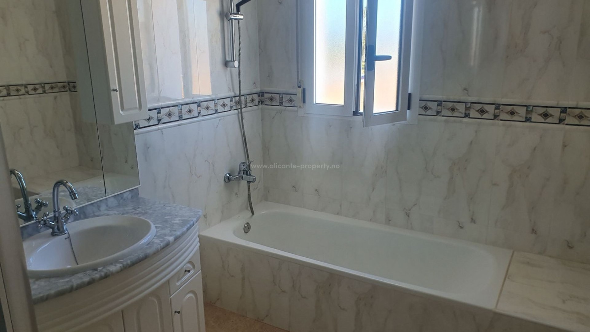 Villa en Algorfa Centro