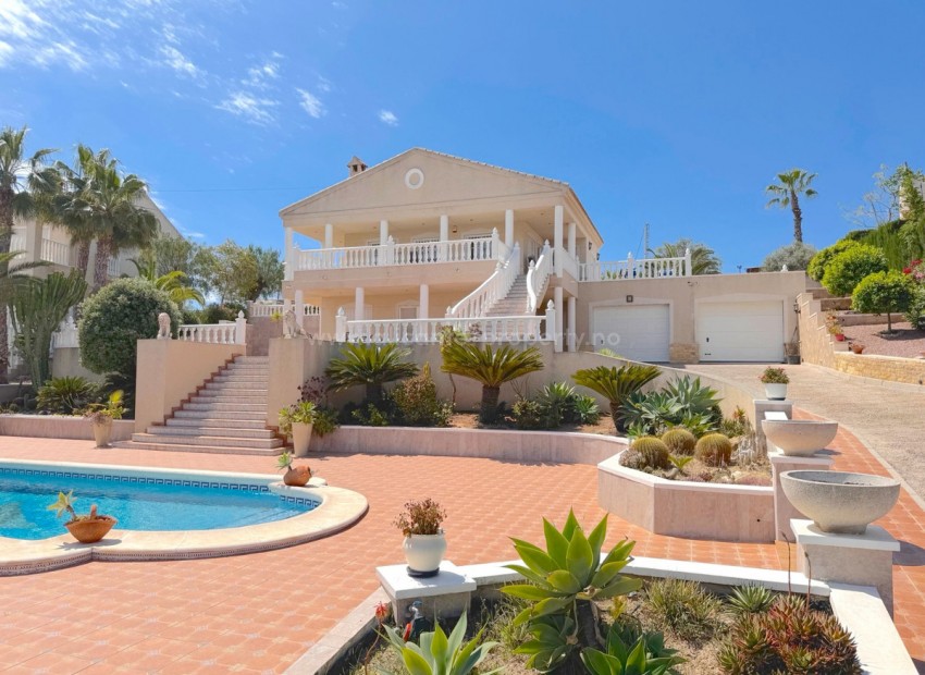 Villa en Algorfa Centro