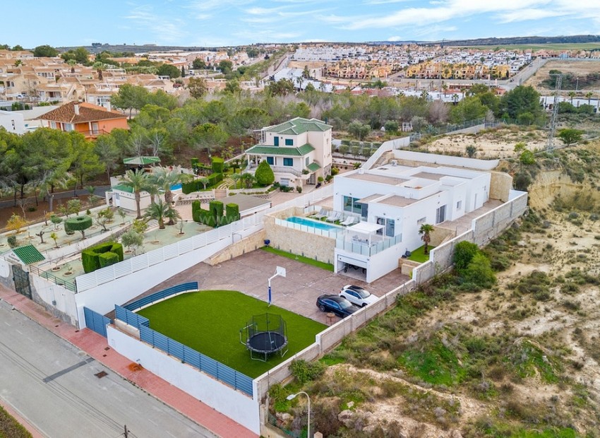 Villa en Algorfa Centro