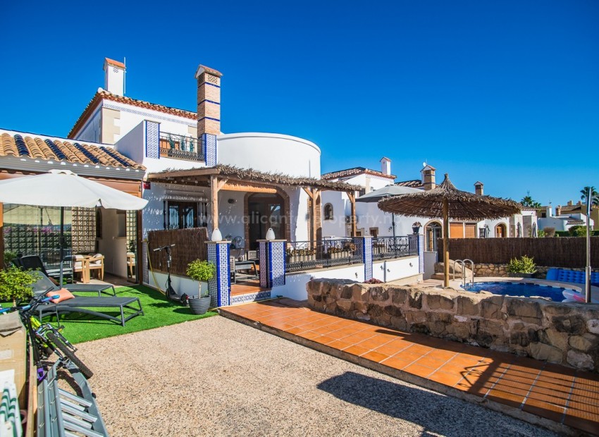 Villa en Algorfa Centro
