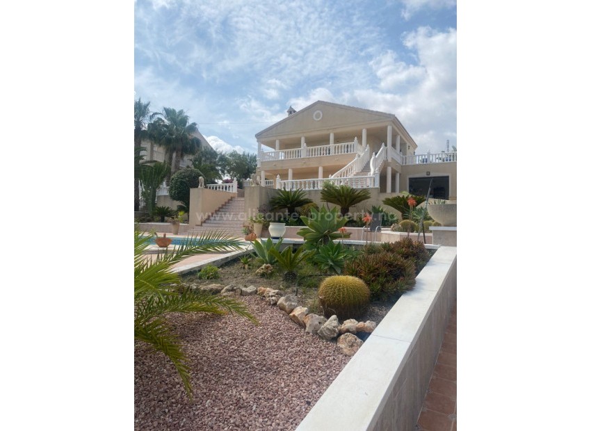 Villa en Algorfa Centro