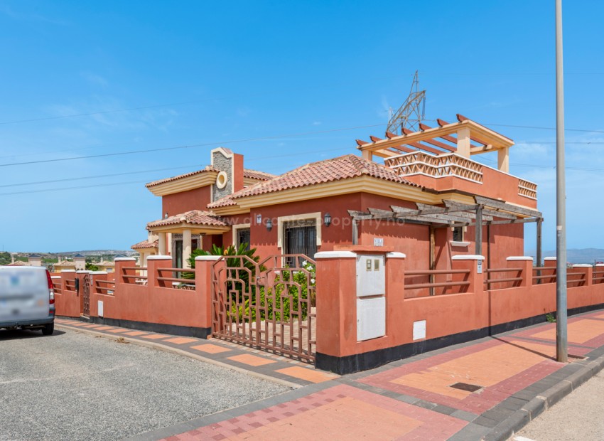 Villa en Algorfa