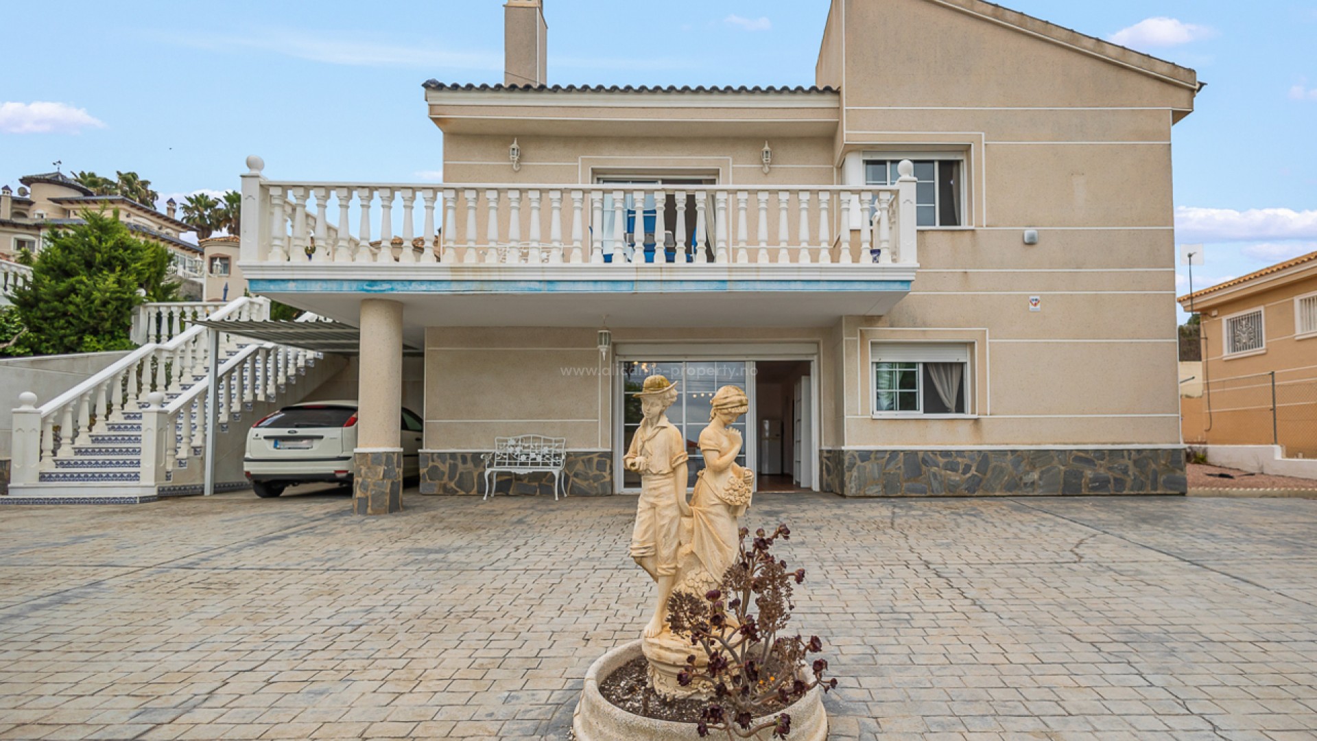 Villa en Algorfa