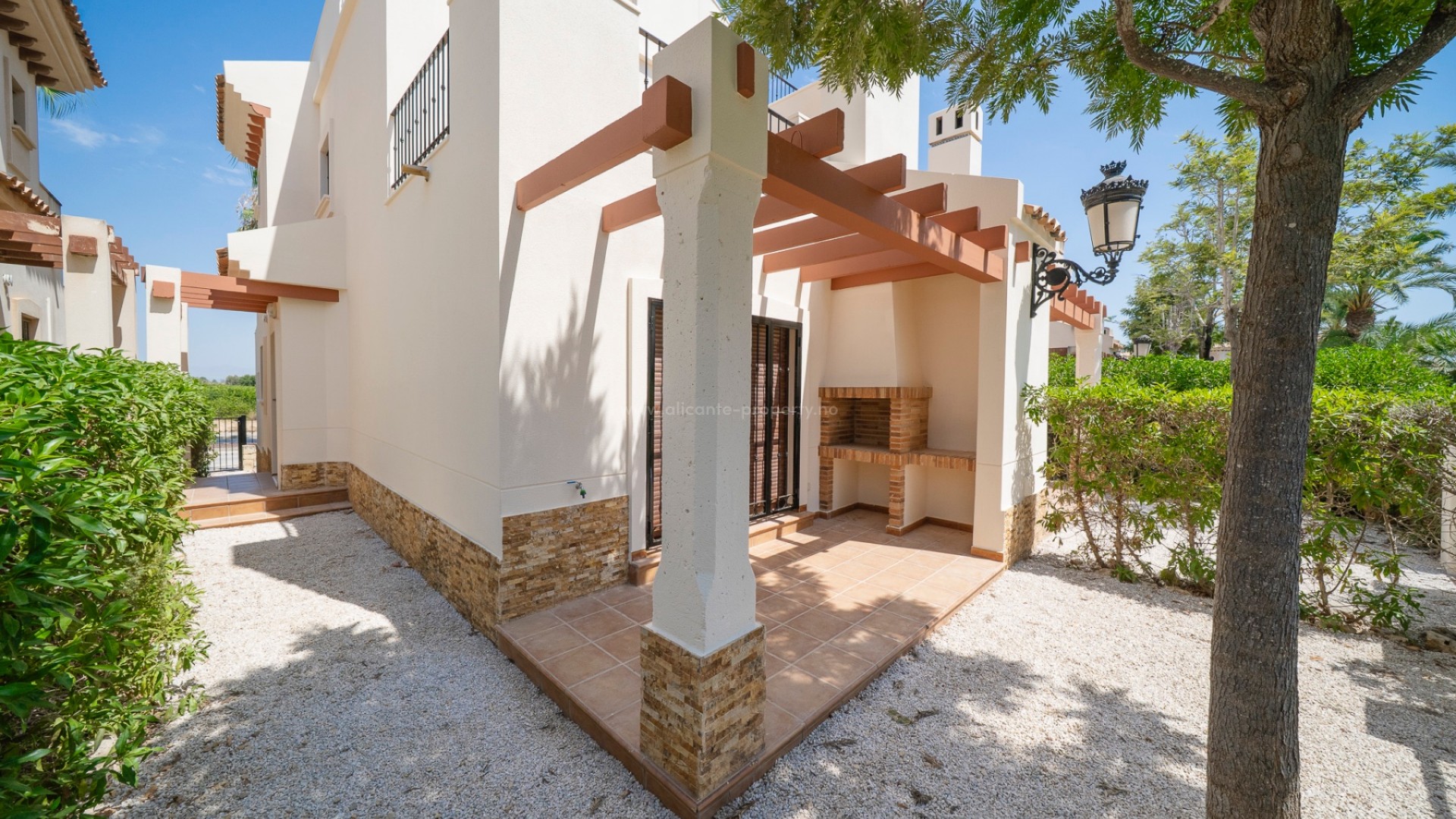 Villa en Algorfa