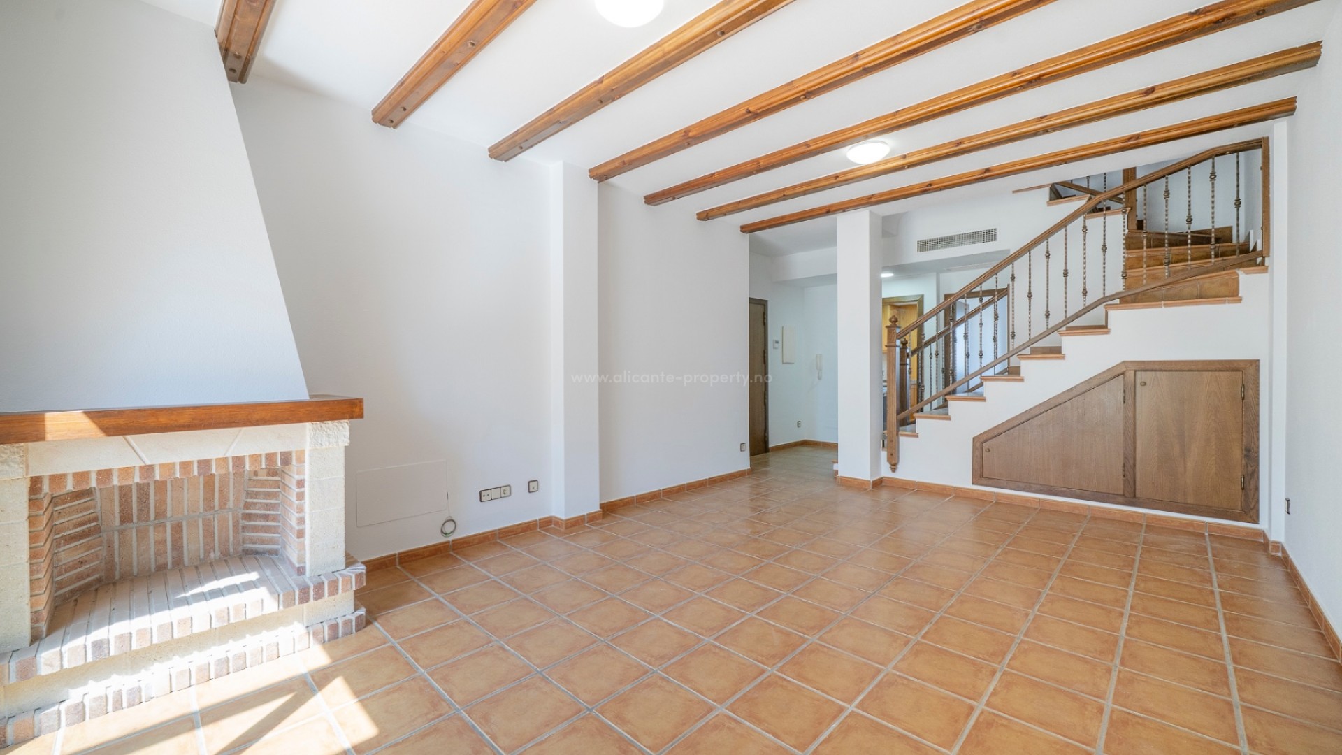Villa en Algorfa