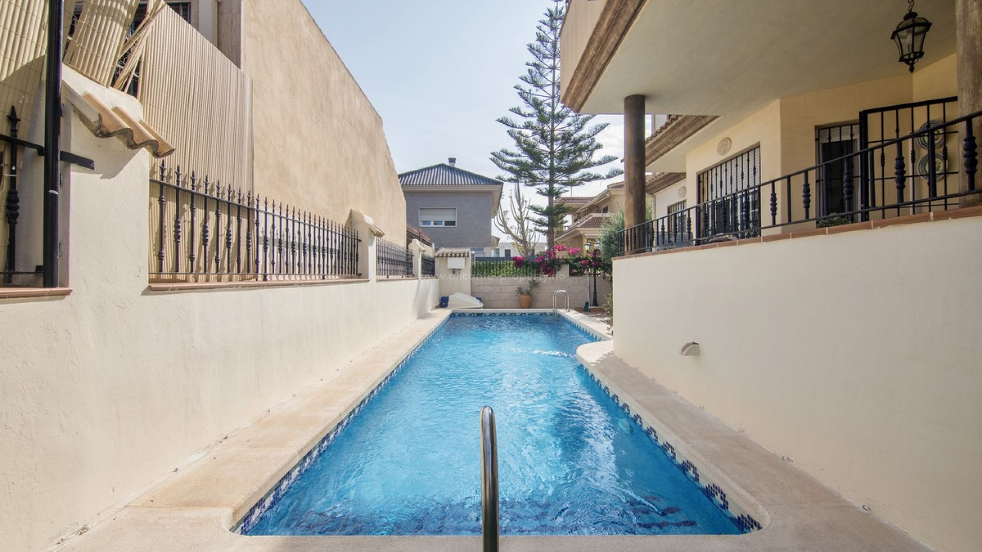 Villa en Almoradi Centro