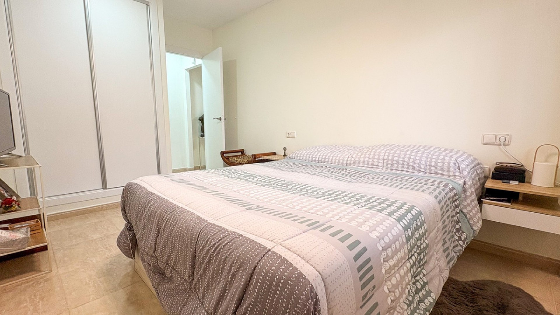 Villa en Arenales del Sol