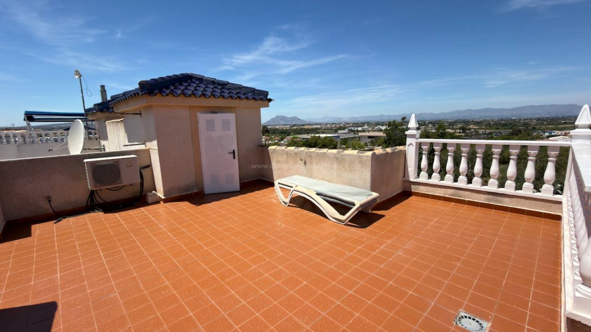 Villa en Benimar