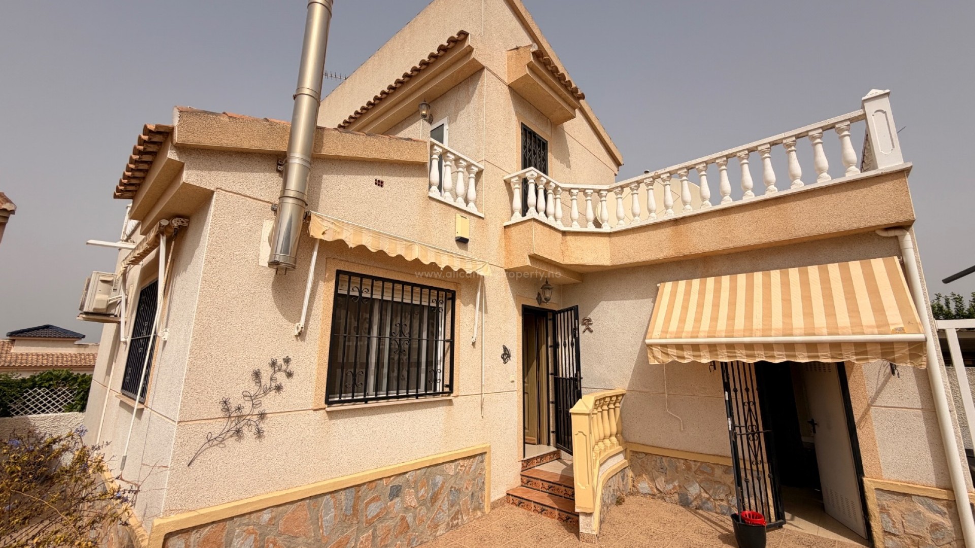 Villa en Benimar