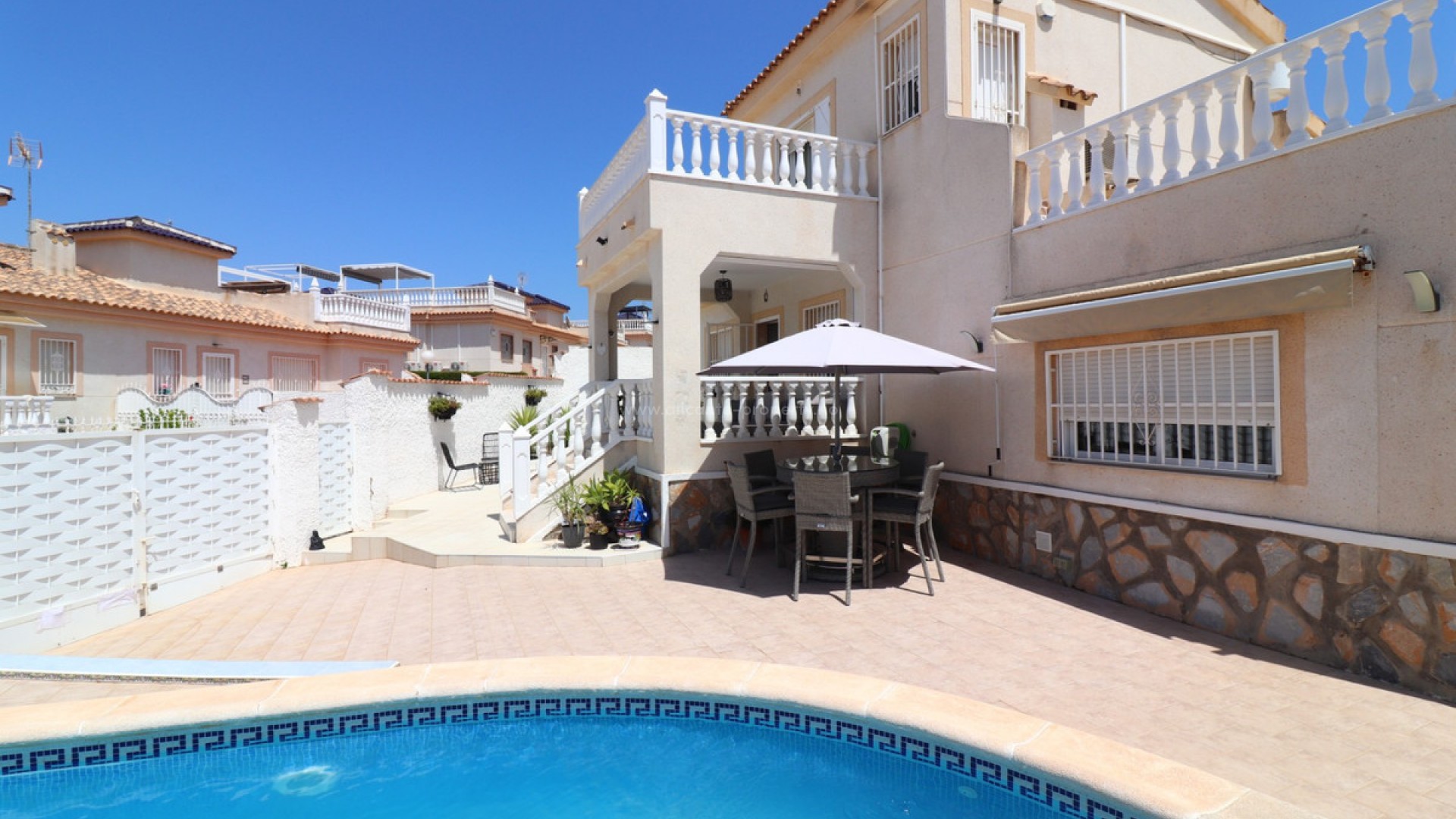 Villa en Benimar
