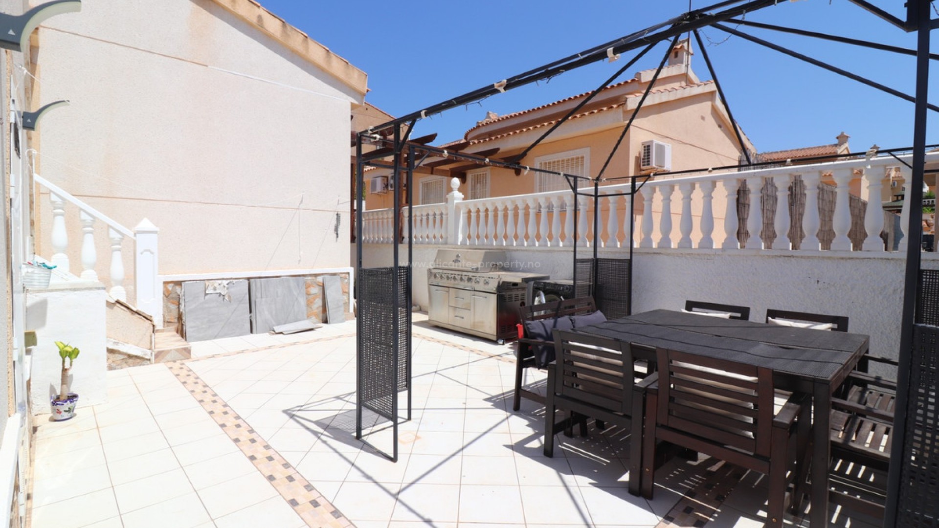 Villa en Benimar