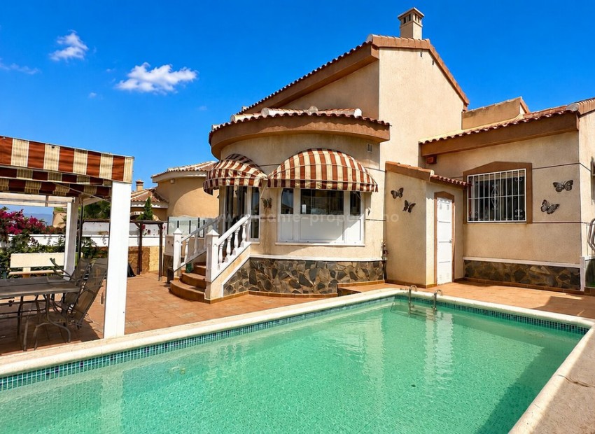 Villa en Benimar