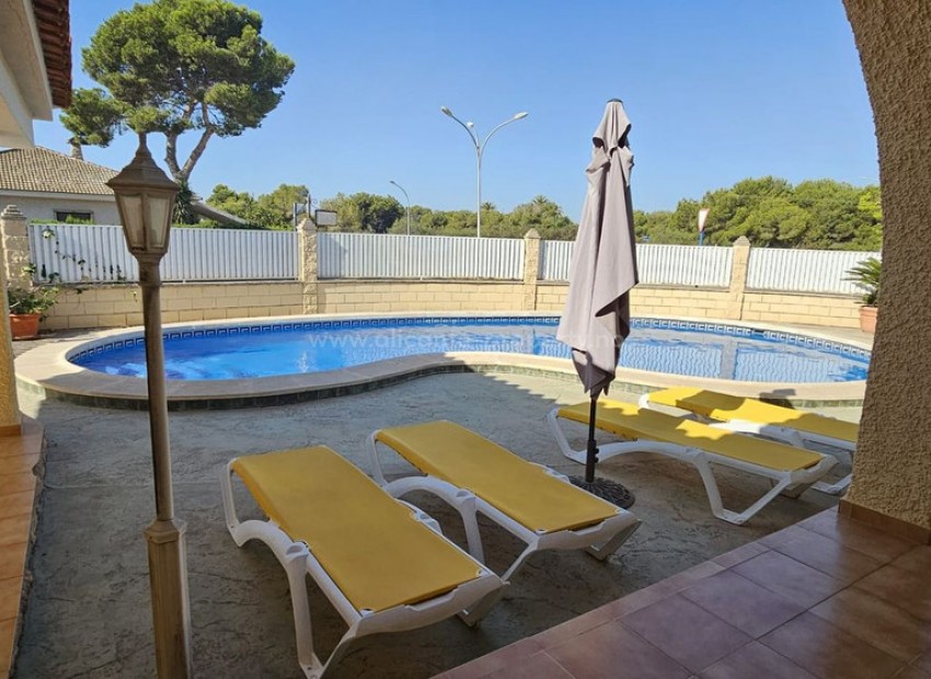 Villa en Campoamor