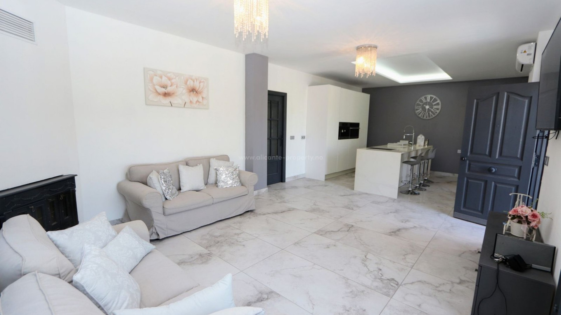 Villa en Cañada de San Pedro