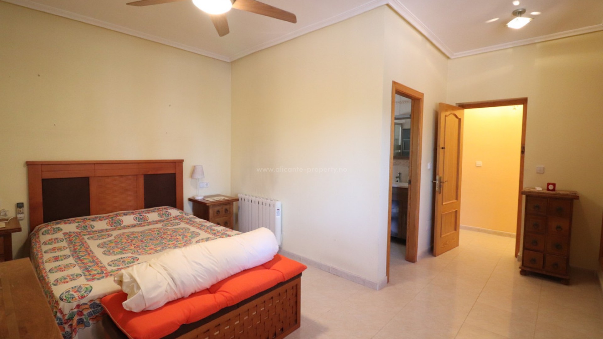 Villa en Catral Centro