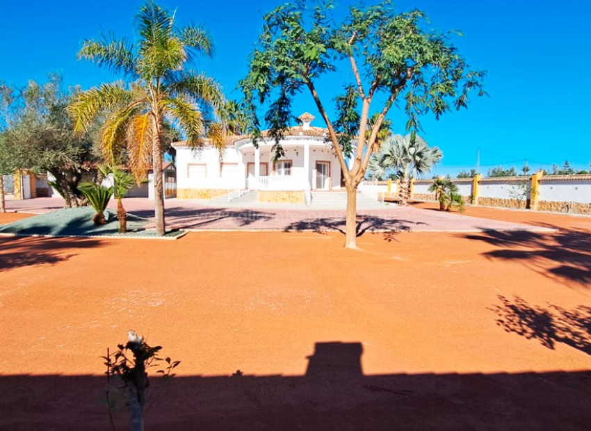 Villa en Catral Centro