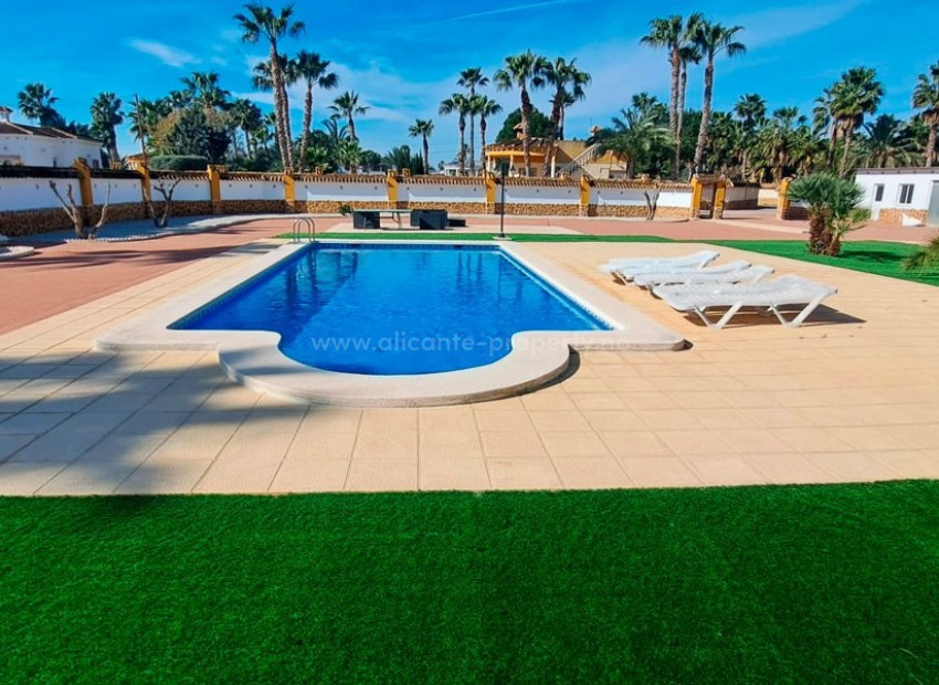 Villa en Catral Centro